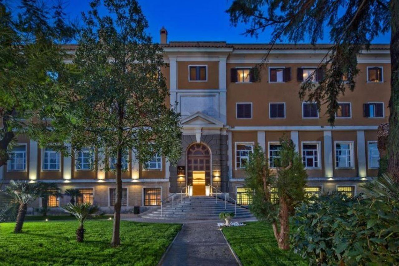 Lh Hotel Excel Roma Montemario Exteriör bild