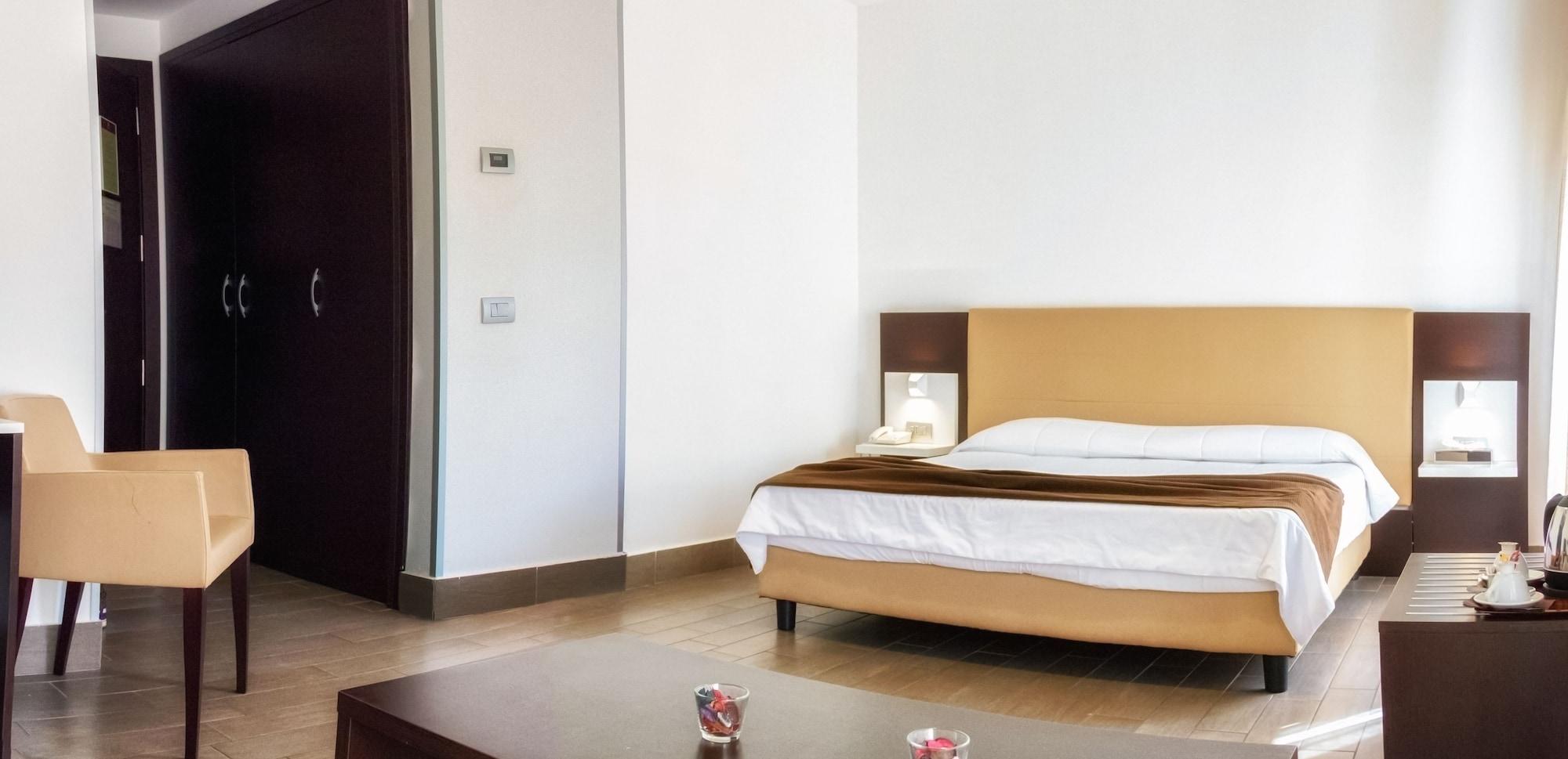 Lh Hotel Excel Roma Montemario Exteriör bild