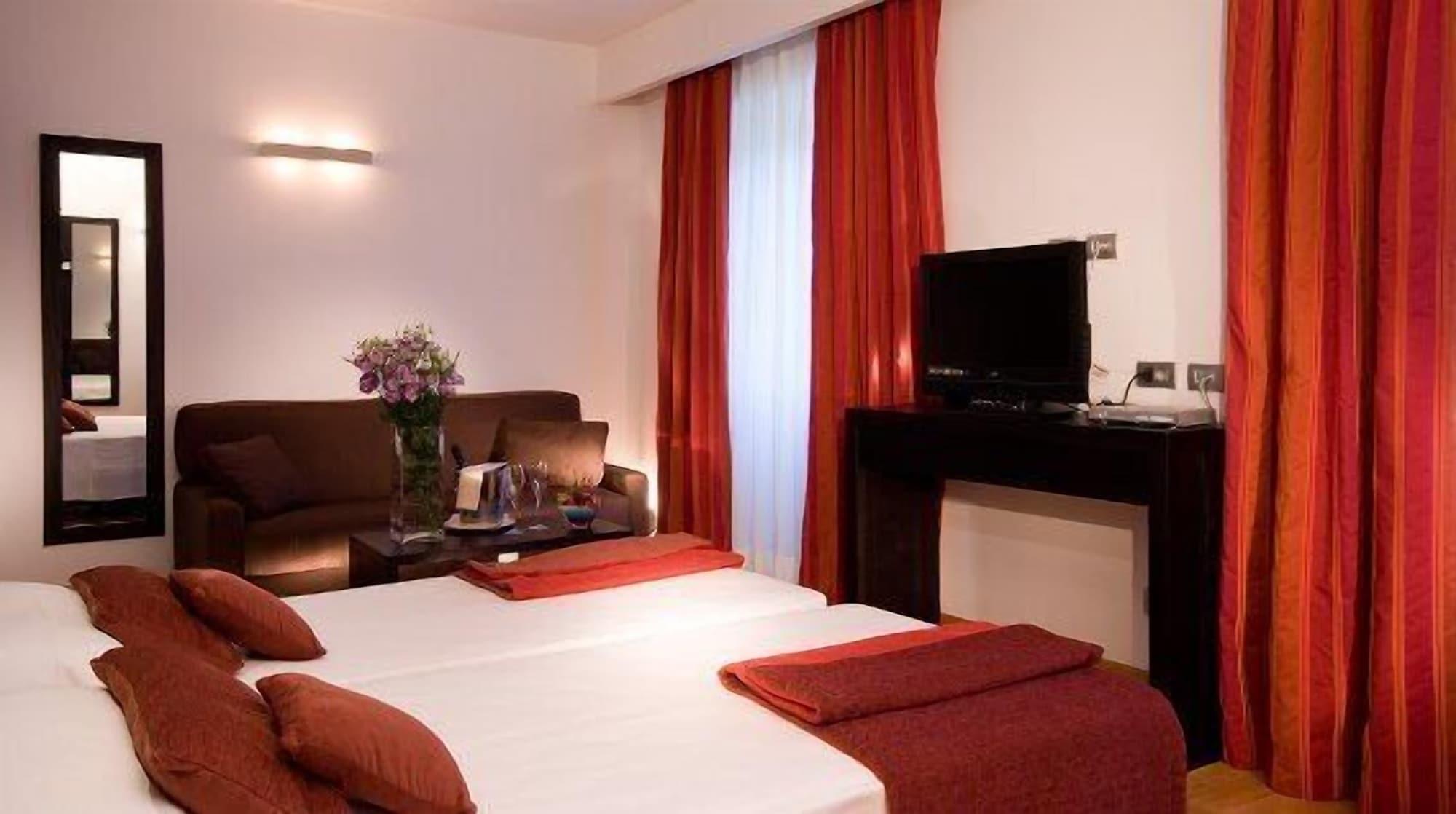Lh Hotel Excel Roma Montemario Exteriör bild