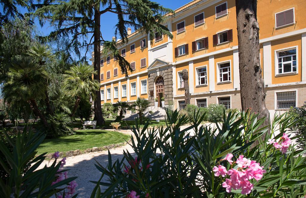Lh Hotel Excel Roma Montemario Exteriör bild