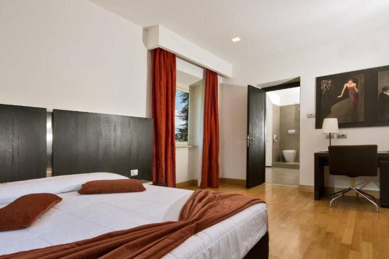 Lh Hotel Excel Roma Montemario Exteriör bild